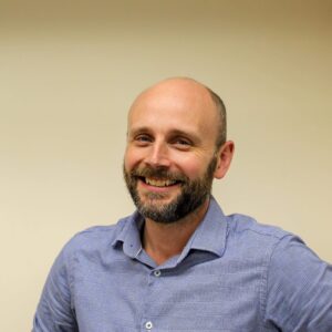 Dr Tom Roe